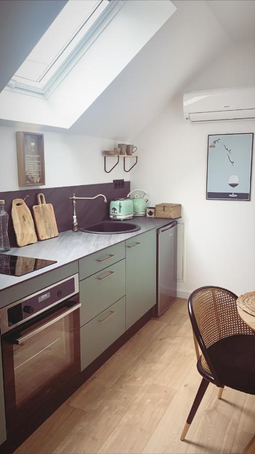 Le D'ambre Apartment